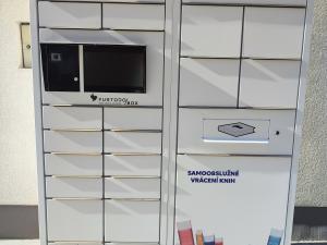 1. Knihobox